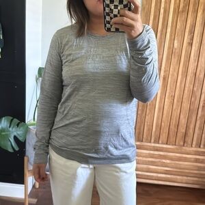 LULULEMOM Swiftly Tech Long Sleeve Breeze Relaxed Fit White Black. Size 8